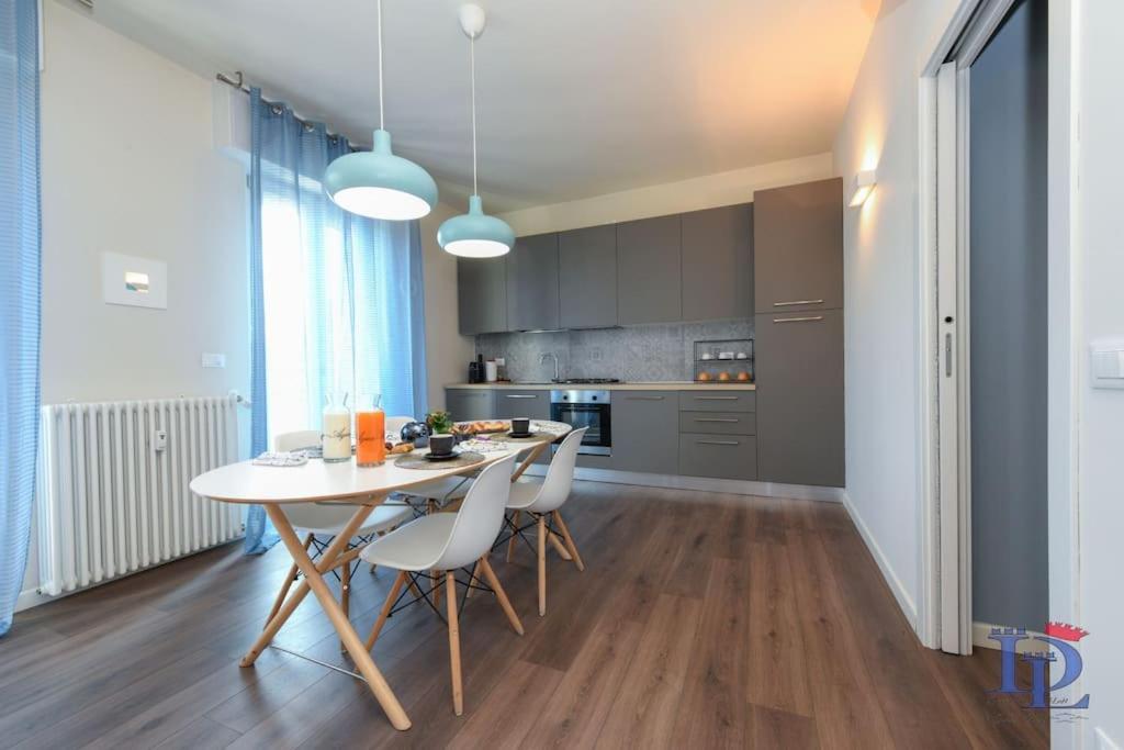 Desenzanoloft Official Partner Marriott Homes & Villas - Jack'S Penthouse Desenzano del Garda Zewnętrze zdjęcie